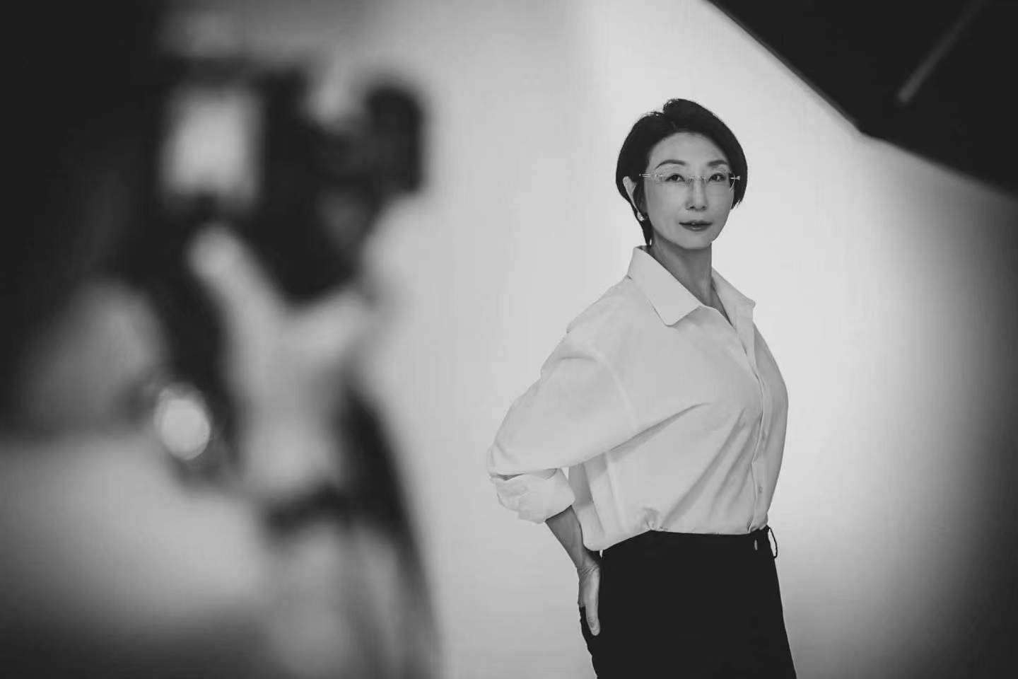 示意图：主理人照片占位（源自PPT素材）